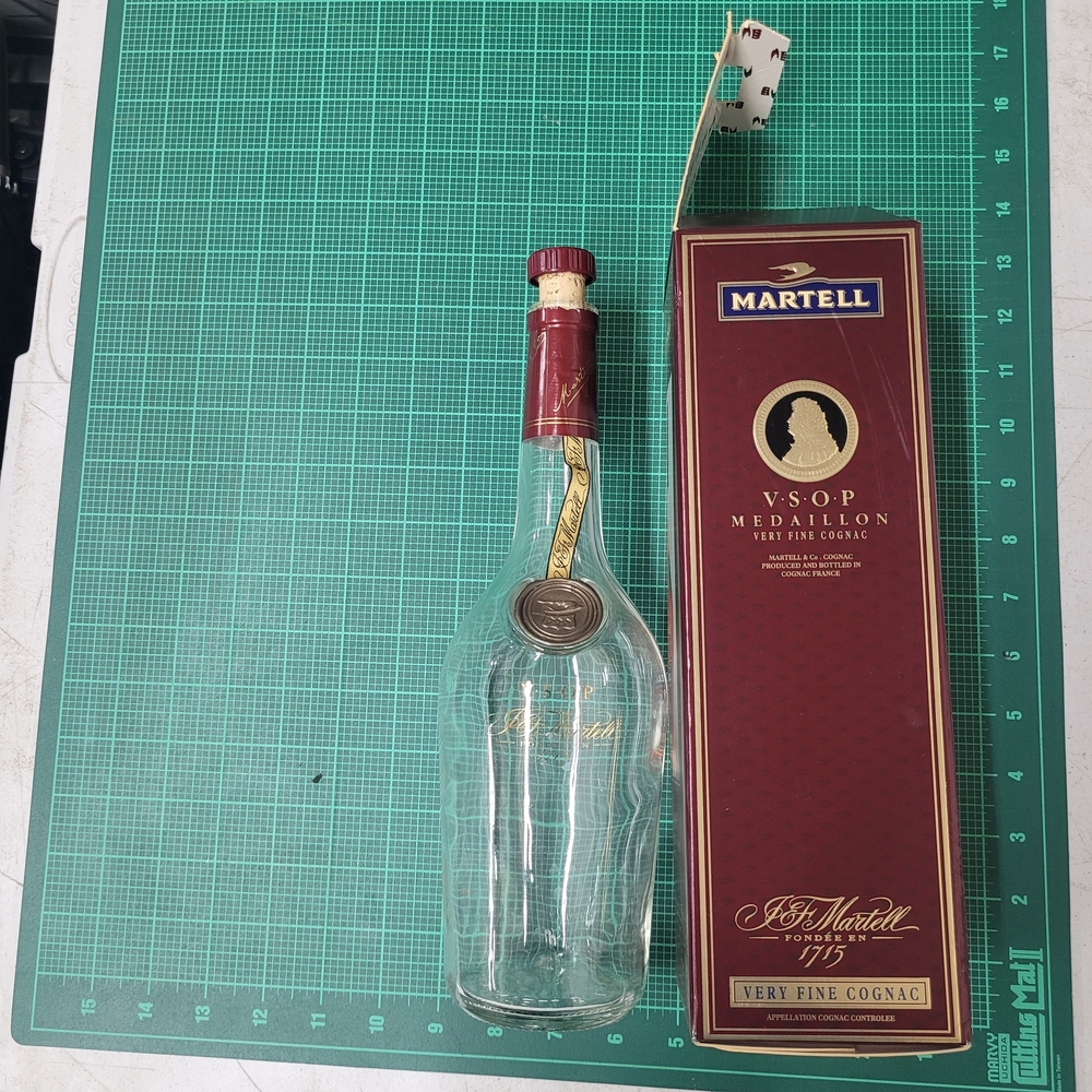 Martell V.S.O.P Medaillon Cognac Bottle and Box